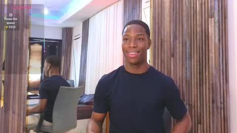 charlesbrown_ online show from November 7, 2025, 2:06 pm