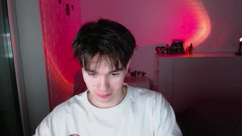 charleshanson69 online show from November 22, 2025, 6:29 pm