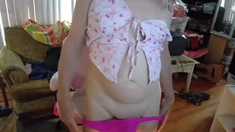 Snapshot of charli_girl chatting on April 13, 2026, 10:37 pm Charli online show from April 13, 2026, 10:37 pm