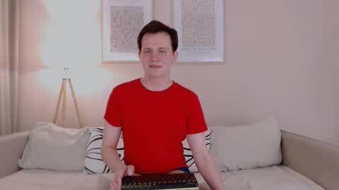 Charley online show from November 12, 2025, 6:19 pm