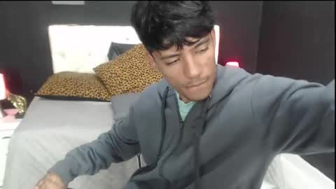 Snapshot of charlie_oconnor chatting on December 3, 2024, 2:36 am Charlie oconnor online show from December 3, 2024, 2:36 am