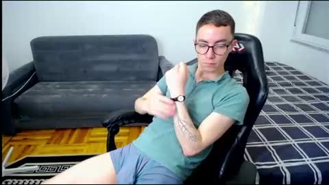 Snapshot of charlieseyer chatting on July 2, 2026, 7:36 am carlos reyes online show from July 2, 2026, 7:36 am