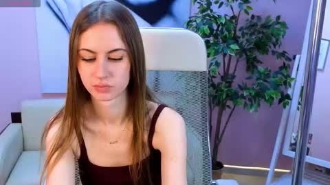  Help me reach 10 thumbs up online show from November 29, 2025, 4:43 pm