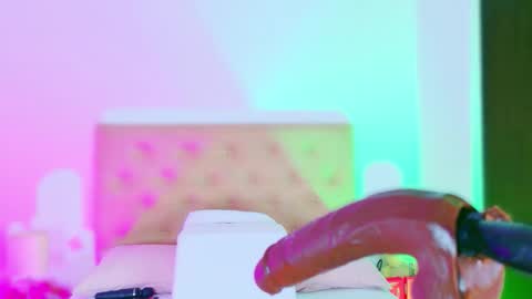 Charloott Evans online show from March 13, 2026, 4:41 am