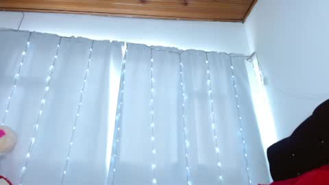 Snapshot of charlothe_wright chatting on April 26, 2026, 5:10 pm charlothe_wright online show from April 26, 2026, 5:10 pm