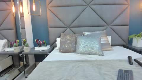 Snapshot of charlotte_copper chatting on March 9, 2025, 3:05 pm Charlotte online show from March 9, 2025, 3:05 pm