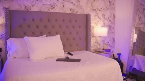 Charlotte online show from February 11, 2026, 3:22 am