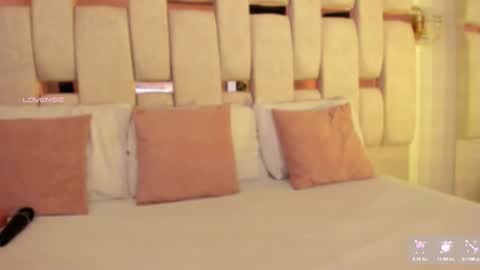 Snapshot of charlotte_line chatting on October 15, 2025, 5:02 pm charlotte_line online show from October 15, 2025, 5:02 pm