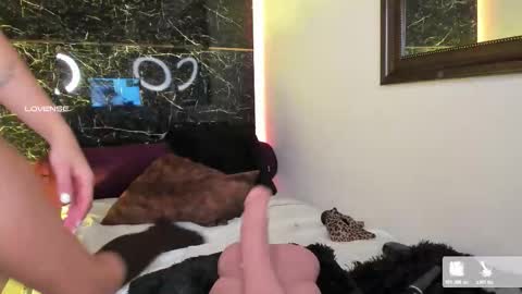 Snapshot of charlotte_line chatting on October 27, 2025, 6:45 pm charlotte_line online show from October 27, 2025, 6:45 pm