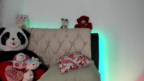 Snapshot of charlottee07 chatting on February 18, 2026, 1:34 am charlottee07 online show from February 18, 2026, 1:34 am