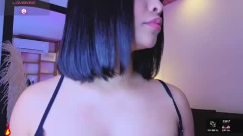 Snapshot of charlotteg18 chatting on July 20, 2026, 9:28 pm Charlote online show from July 20, 2026, 9:28 pm