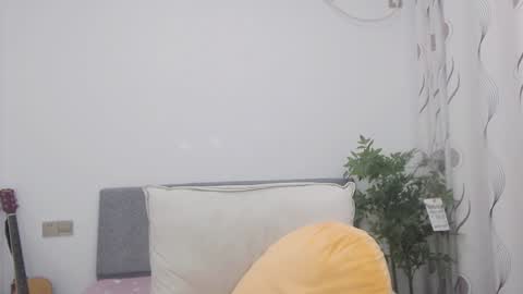 Charlotte online show from January 6, 2025, 6:52 pm