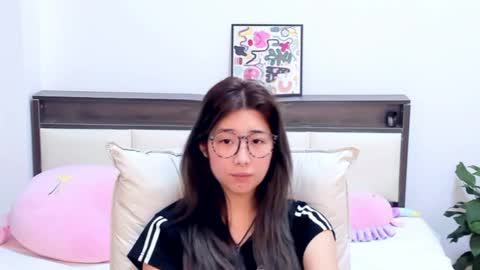 Snapshot of charlottelin chatting on May 4, 2026, 4:47 pm Charlotte online show from May 4, 2026, 4:47 pm