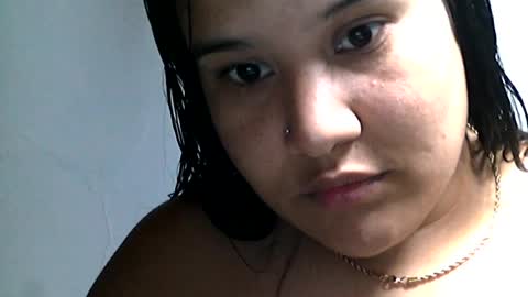 charlottequeen_21 online show from July 30, 2026, 12:42 am