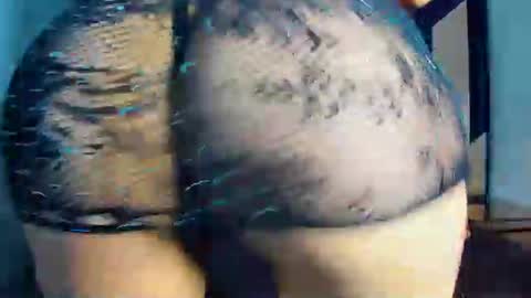 charlottesexrs online show from June 19, 2026, 12:04 am