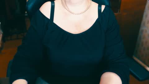 CharlotteXTasty online show from December 19, 2024, 10:56 am