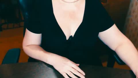 CharlotteXTasty online show from February 6, 2025, 2:04 pm