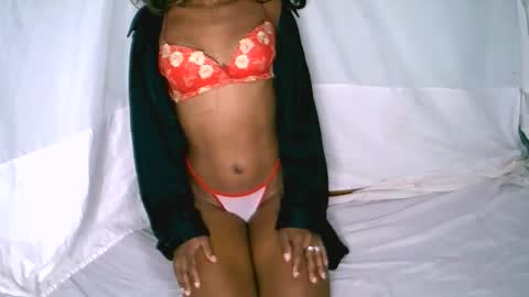 Snapshot of charmantegirl007 chatting on September 12, 2025, 3:17 am charmantegirl007 online show from September 12, 2025, 3:17 am