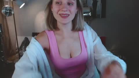 Michelle  online show from April 6, 2026, 6:36 am