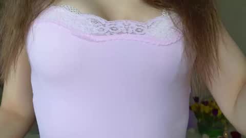 Snapshot of charming_bliss chatting on March 15, 2026, 5:19 pm Kaylee online show from March 15, 2026, 5:19 pm