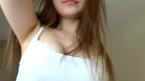 Snapshot of charming_bliss chatting on March 29, 2026, 4:07 pm Kaylee online show from March 29, 2026, 4:07 pm