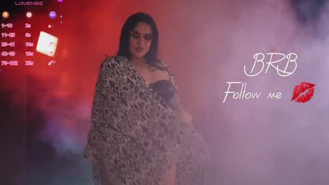 Snapshot of charming_sexuality chatting on January 6, 2025, 3:09 am insta  online show from January 6, 2025, 3:09 am