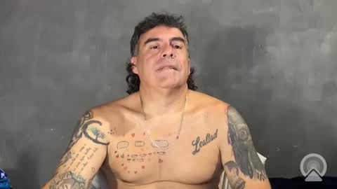 chato012 online show from April 11, 2026, 11:31 pm