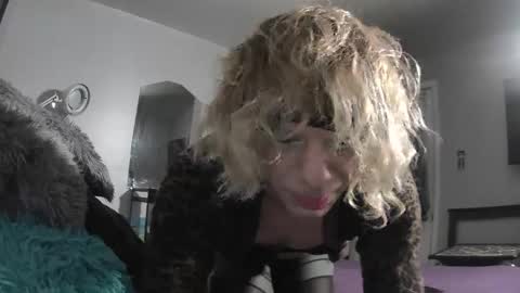 Sarah online show from October 23, 2025, 2:44 am