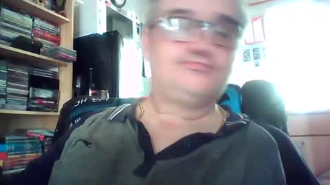 lee online show from June 15, 2026, 2:19 pm