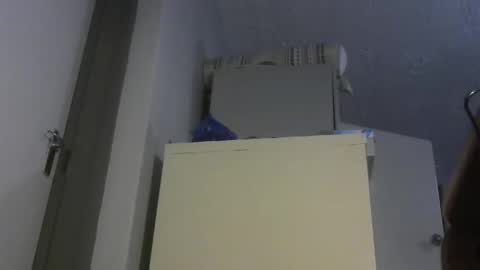 chaturbatordeluxe online show from October 3, 2025, 3:58 am