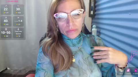 Snapshot of chayla_ruiz chatting on June 8, 2026, 1:55 pm CHAYLA VICTORIA RUIZ online show from June 8, 2026, 1:55 pm