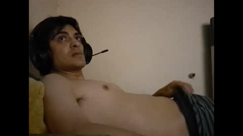 Snapshot of chaynochayno chatting on December 21, 2024, 9:33 am OnlyChayno online show from December 21, 2024, 9:33 am