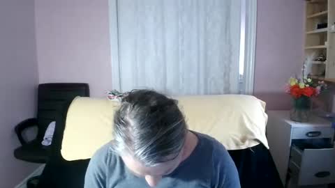 Snapshot of chealsiek chatting on July 5, 2026, 3:19 pm chealsiek online show from July 5, 2026, 3:19 pm