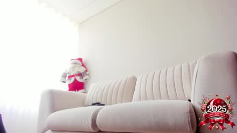 Regina Phalange online show from January 4, 2025, 2:14 pm