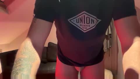 Snapshot of cheekylondon70 chatting on November 20, 2025, 12:44 am Cheekylondon online show from November 20, 2025, 12:44 am