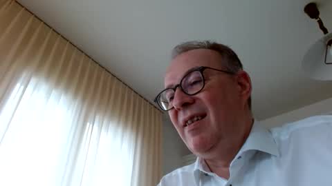 Snapshot of cheer2u chatting on February 17, 2025, 11:55 am cheer2u online show from February 17, 2025, 11:55 am