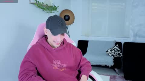 cheis_johans online show from February 24, 2026, 11:19 am