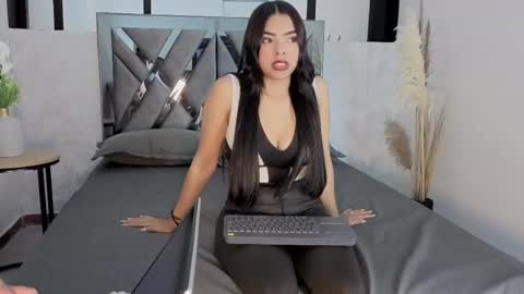   online show from December 17, 2025, 4:18 am