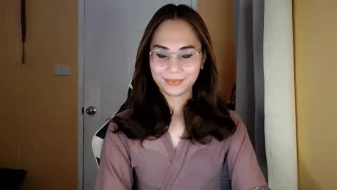 chelly4u69 online show from March 16, 2026, 11:03 am