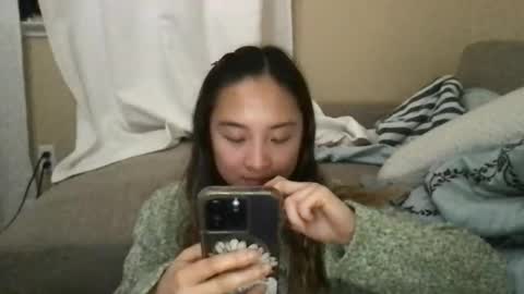 chellybear101 online show from February 11, 2025, 8:05 am