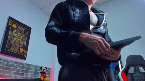 Snapshot of chepe_fit chatting on February 26, 2025, 4:25 am chepe vause online show from February 26, 2025, 4:25 am