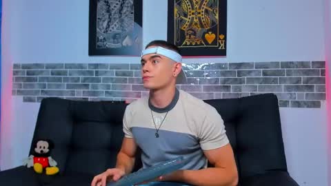 Snapshot of chepe_fit chatting on March 12, 2025, 1:36 am chepe vause online show from March 12, 2025, 1:36 am