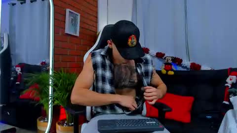 Snapshot of chepe_fit chatting on November 30, 2025, 3:10 am chepe vause online show from November 30, 2025, 3:10 am