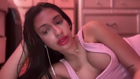 Snapshot of cherliecarmen chatting on March 9, 2025, 8:21 pm cherliecarmen online show from March 9, 2025, 8:21 pm
