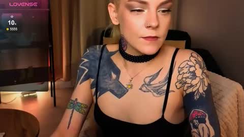 Snapshot of cherrie_sherry chatting on February 23, 2026, 9:23 pm Sherry online show from February 23, 2026, 9:23 pm