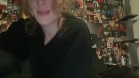 Cherry  online show from April 29, 2026, 3:32 am