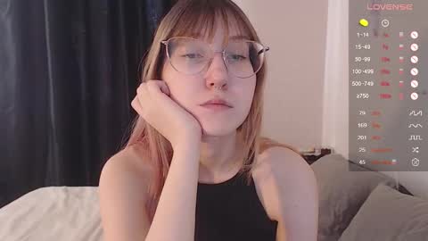 Cheryl online show from November 21, 2025, 6:34 am