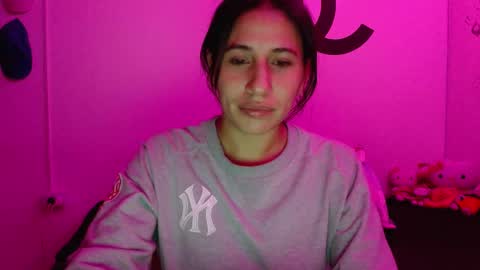 Snapshot of cherry_hc chatting on January 22, 2025, 5:16 am Nezumy Rey online show from January 22, 2025, 5:16 am