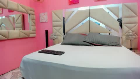 Cherry girl  online show from April 23, 2026, 1:02 pm