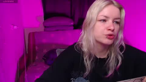 Snapshot of cherry_night666 chatting on July 3, 2026, 9:32 pm Morty online show from July 3, 2026, 9:32 pm